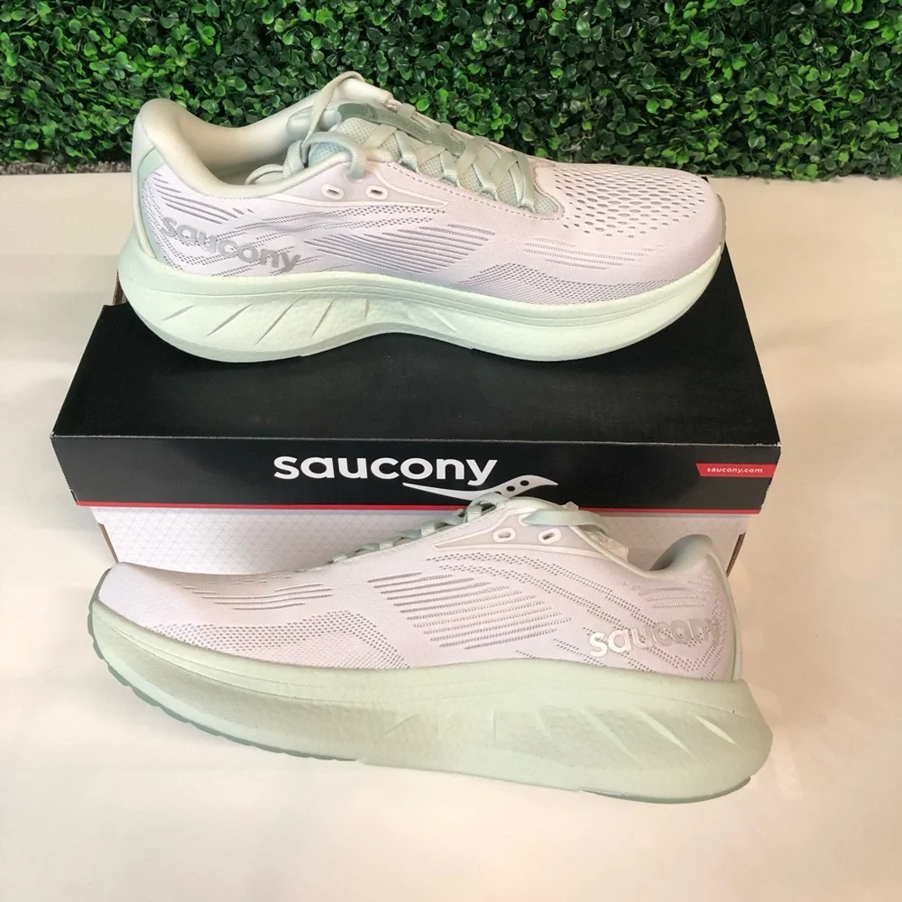 NIB Saucony Ride 18 White And Fog Womens Tennis Shoes - Picture 1 of 7
